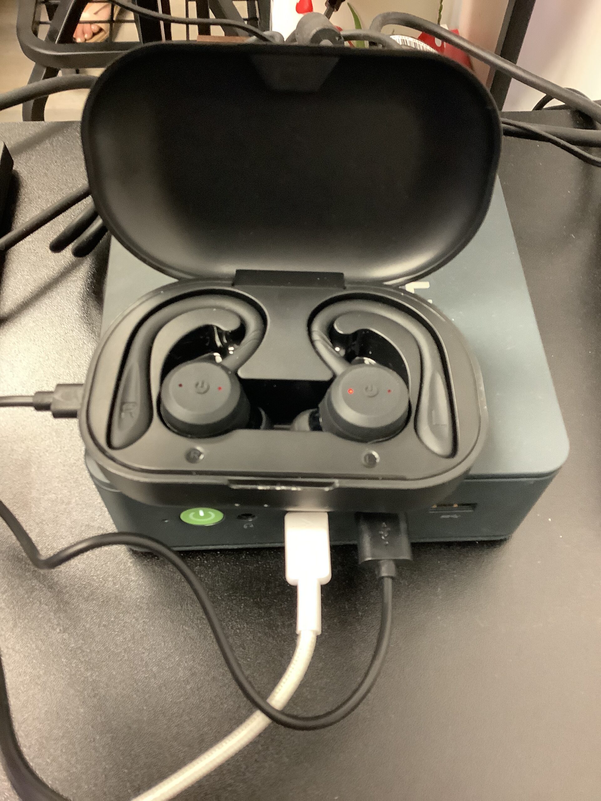 Muzili true wireless earbuds in black with charging case