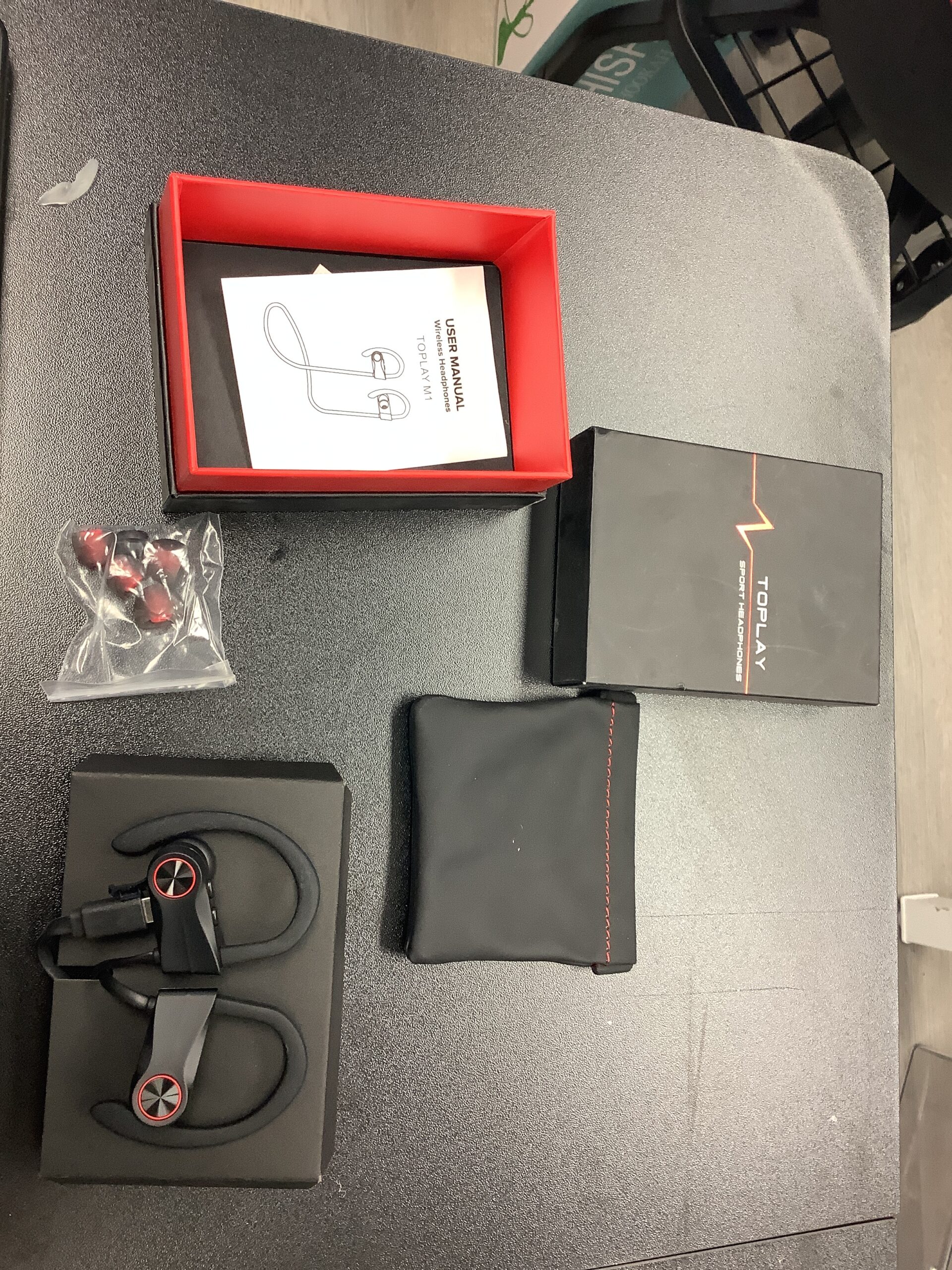 Toplay wireless sport headphones in sleek black design