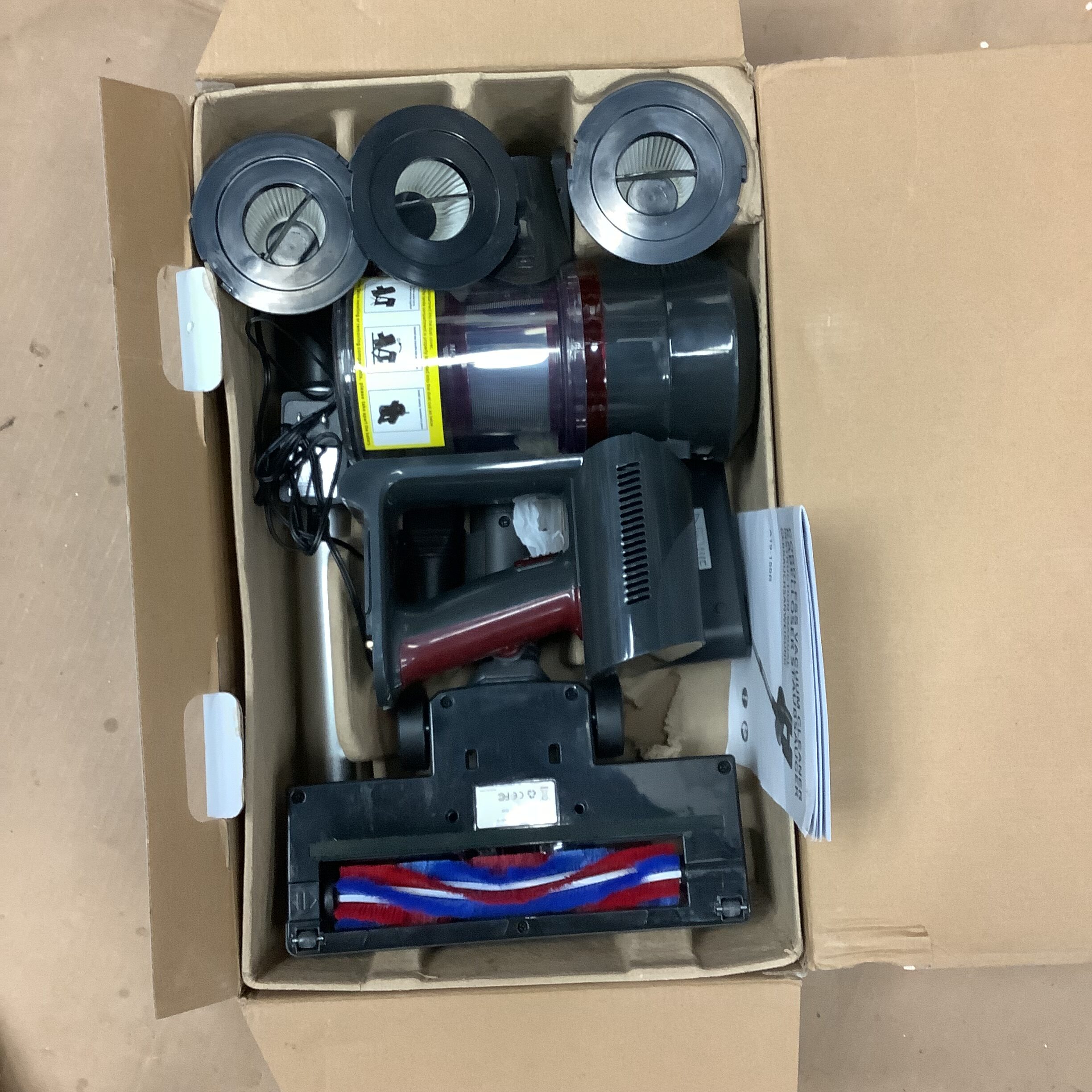 MQDXE cordless vacuum cleaner in sleek lightweight design