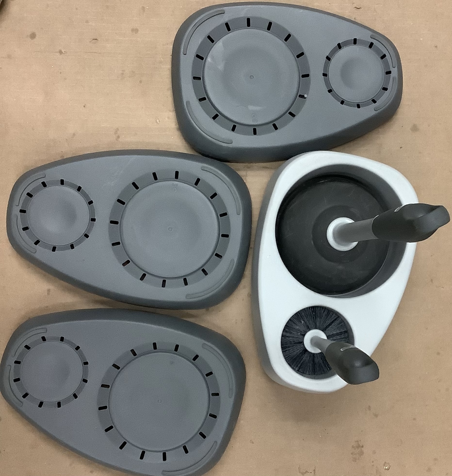 Toilet toilet plunger and toilet brush combo with nonslip handles