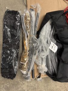 Neewer clamshell reflector diffuser in black white gold silver colours