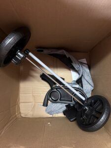 Graco baby stroller travel system in Ellington colour with 3-in-1 design