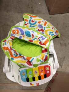Fisher-Price Portable Baby Chair Kick & Play Deluxe Seat with piano and snack tray