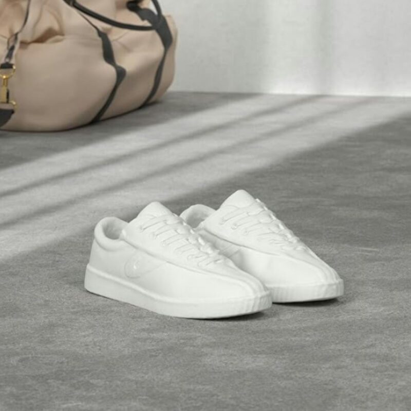 Tretorn womens sneaker in classic white cotton canvas