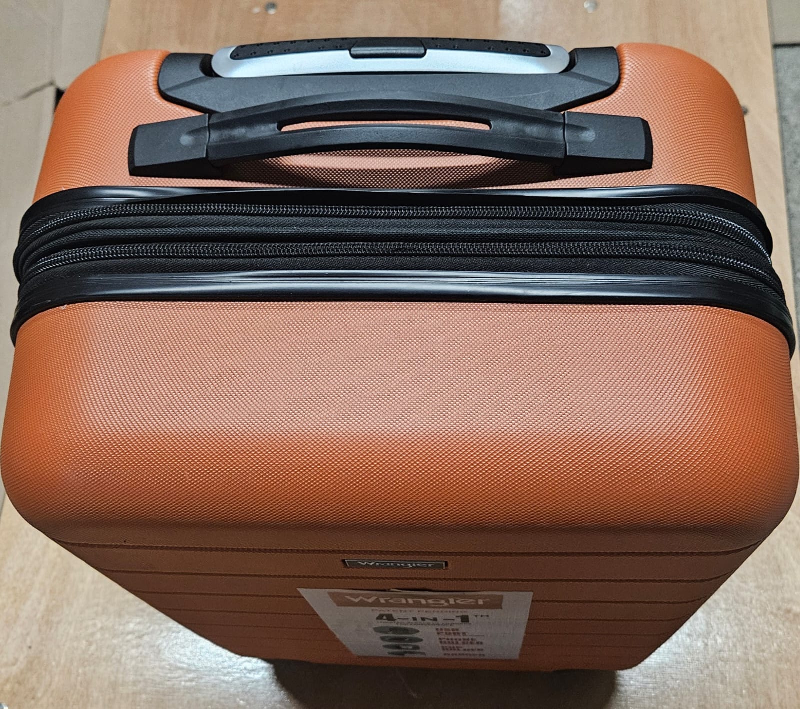 Smart luggage set with USB port and cup holder in black finish