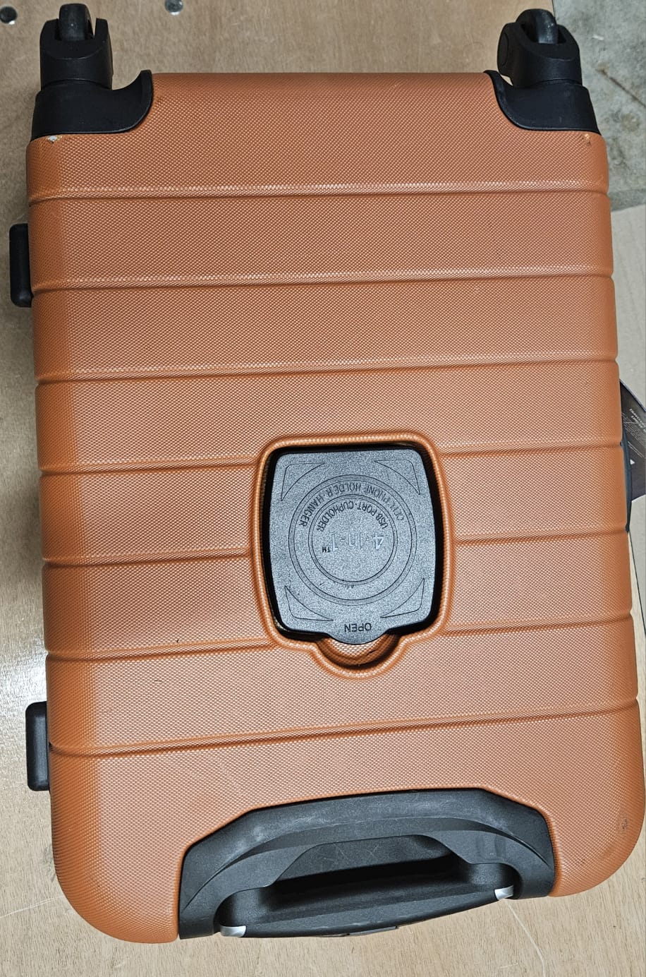 Smart luggage set with USB port and cup holder in black finish