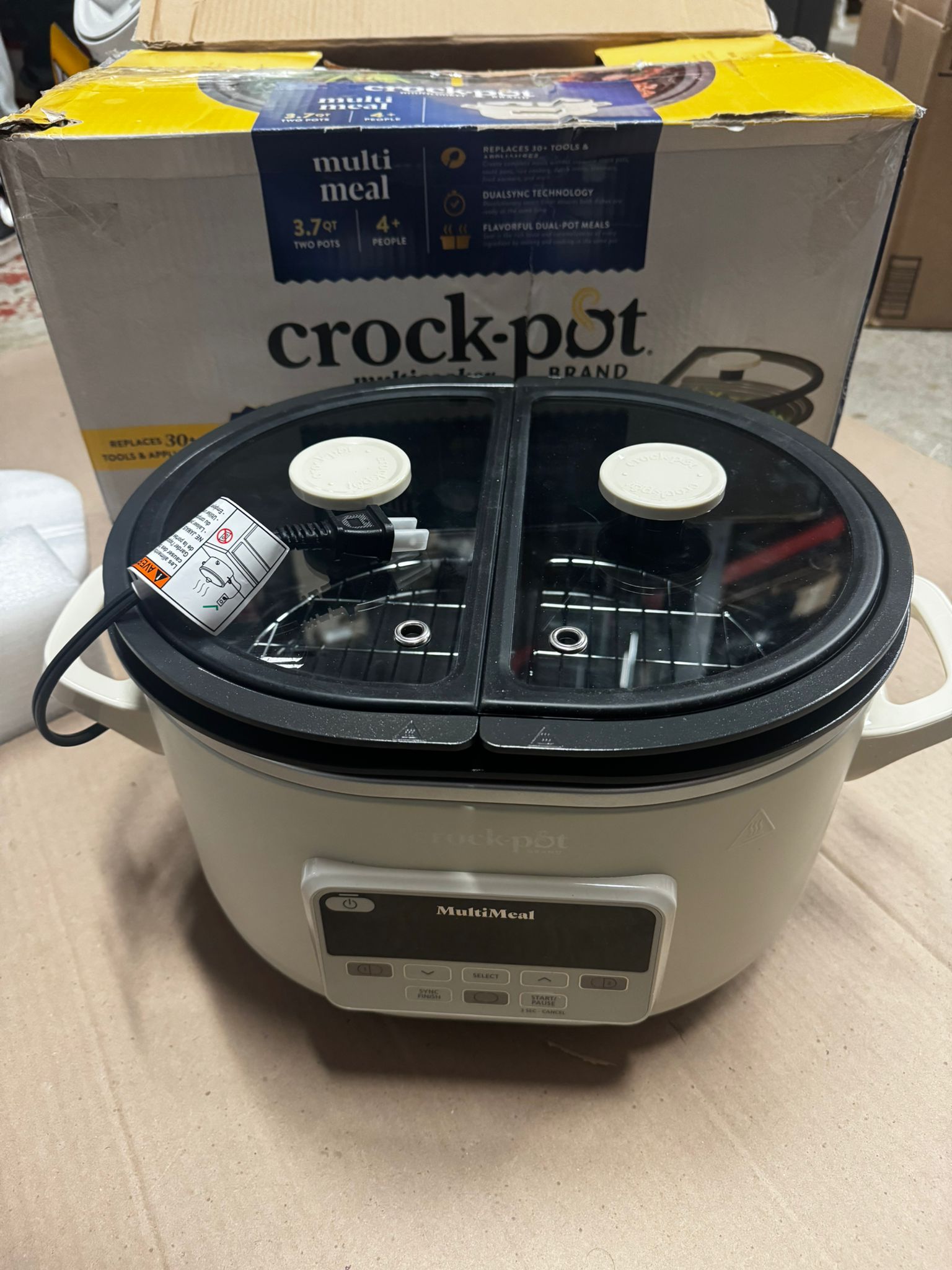 Crock-Pot programmable slow cooker with extra 8-Qt cooking pot in sleek design