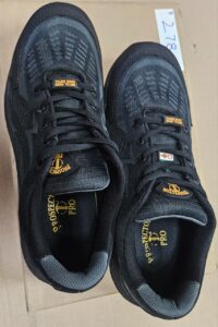 Men's work shoes in black with composite toe protection