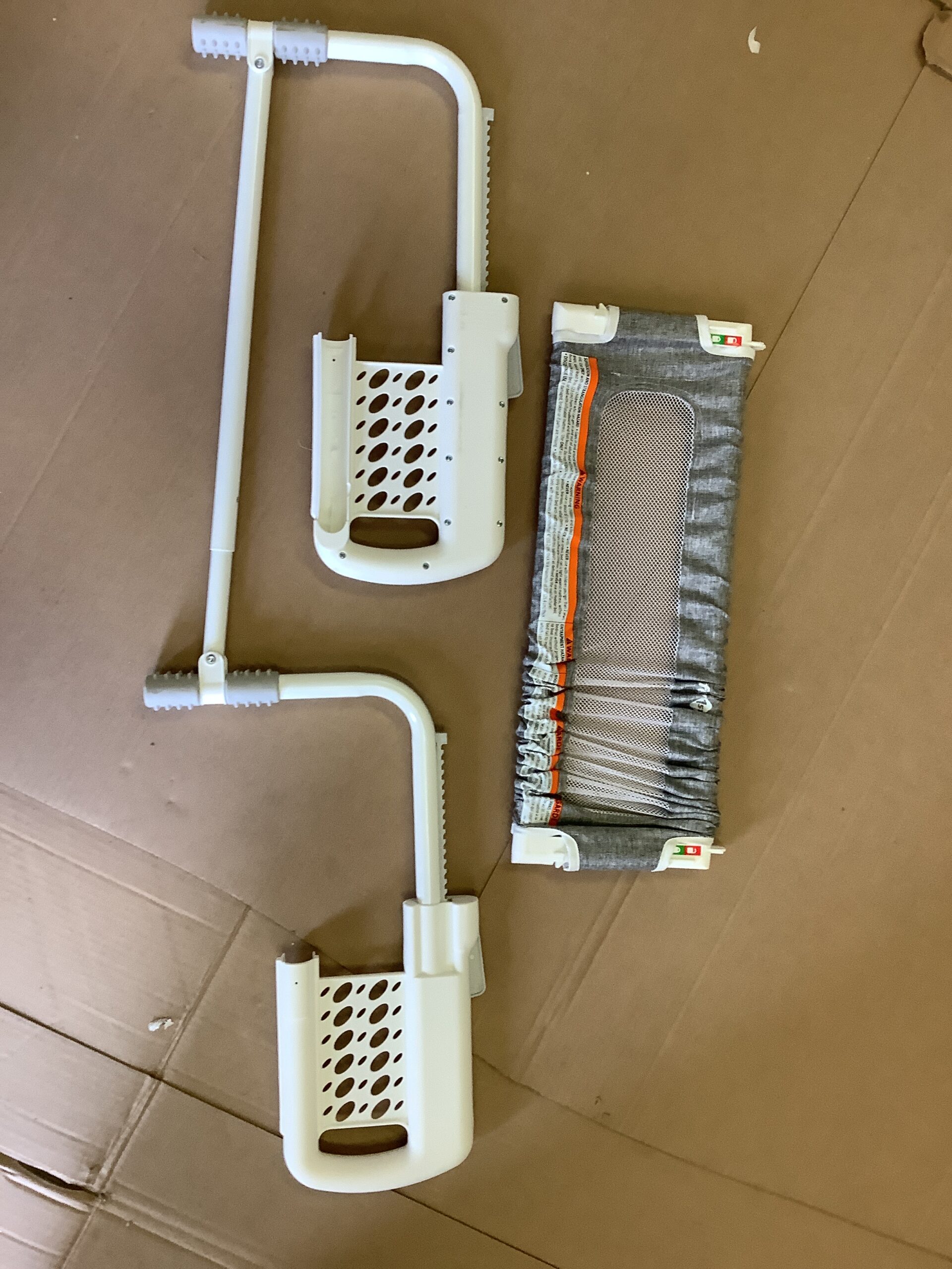 Safety 1St top of mattress bedrail in grey and white fabric