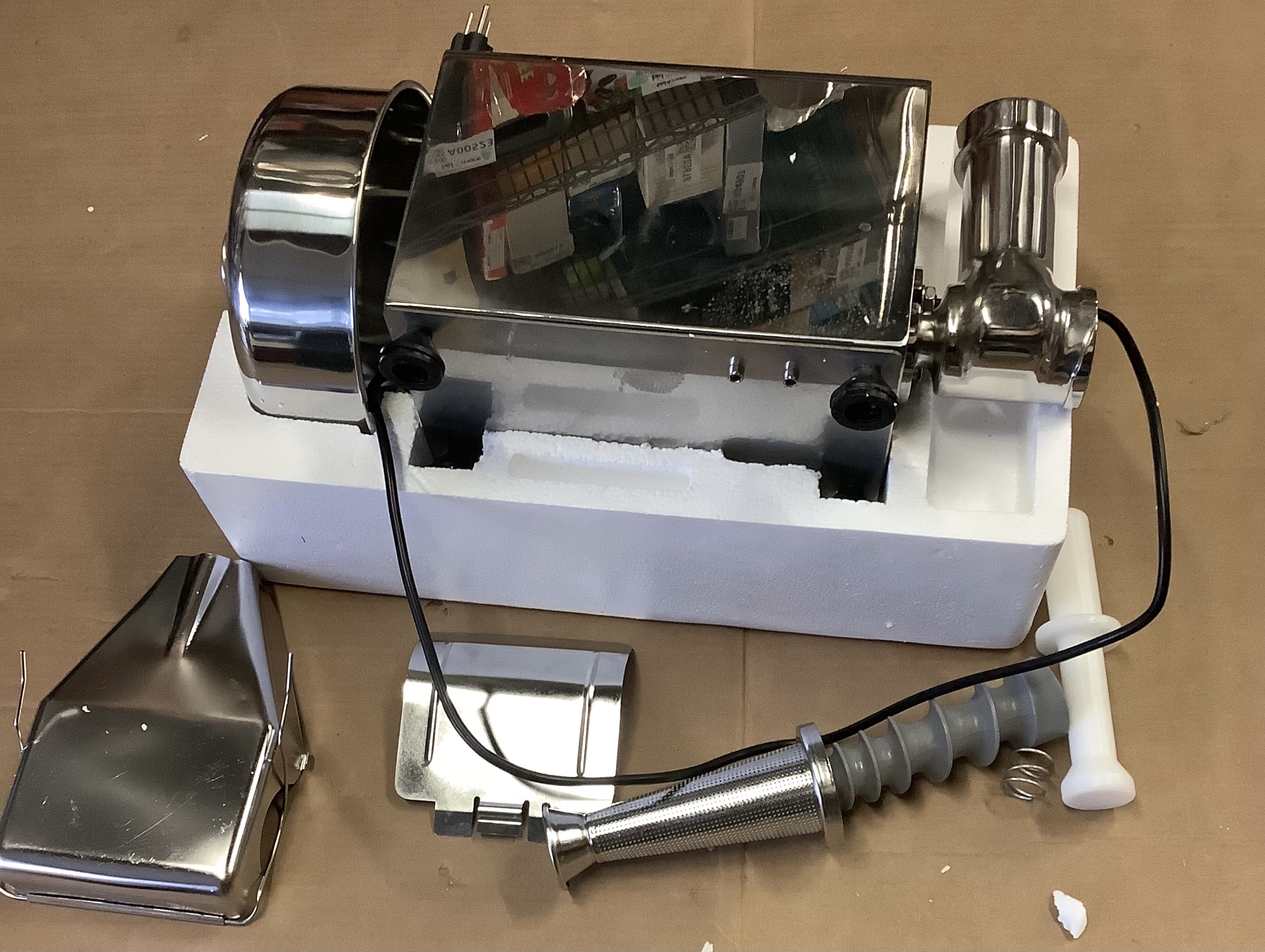 COSTWAY electric tomato strainer in stainless steel finish