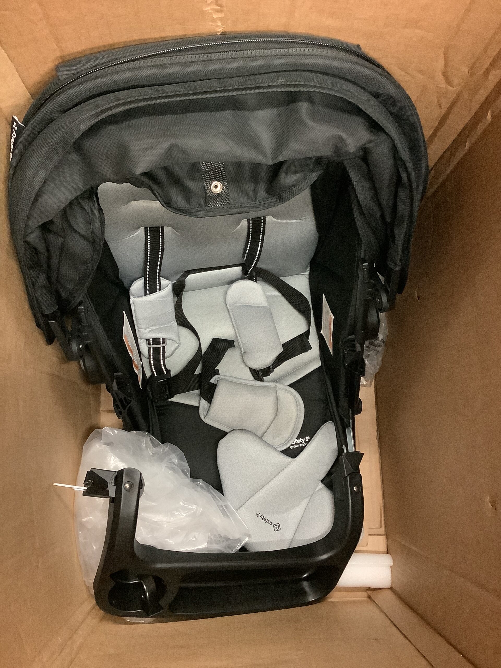 Safety 1St travel system stroller in versatile configurations