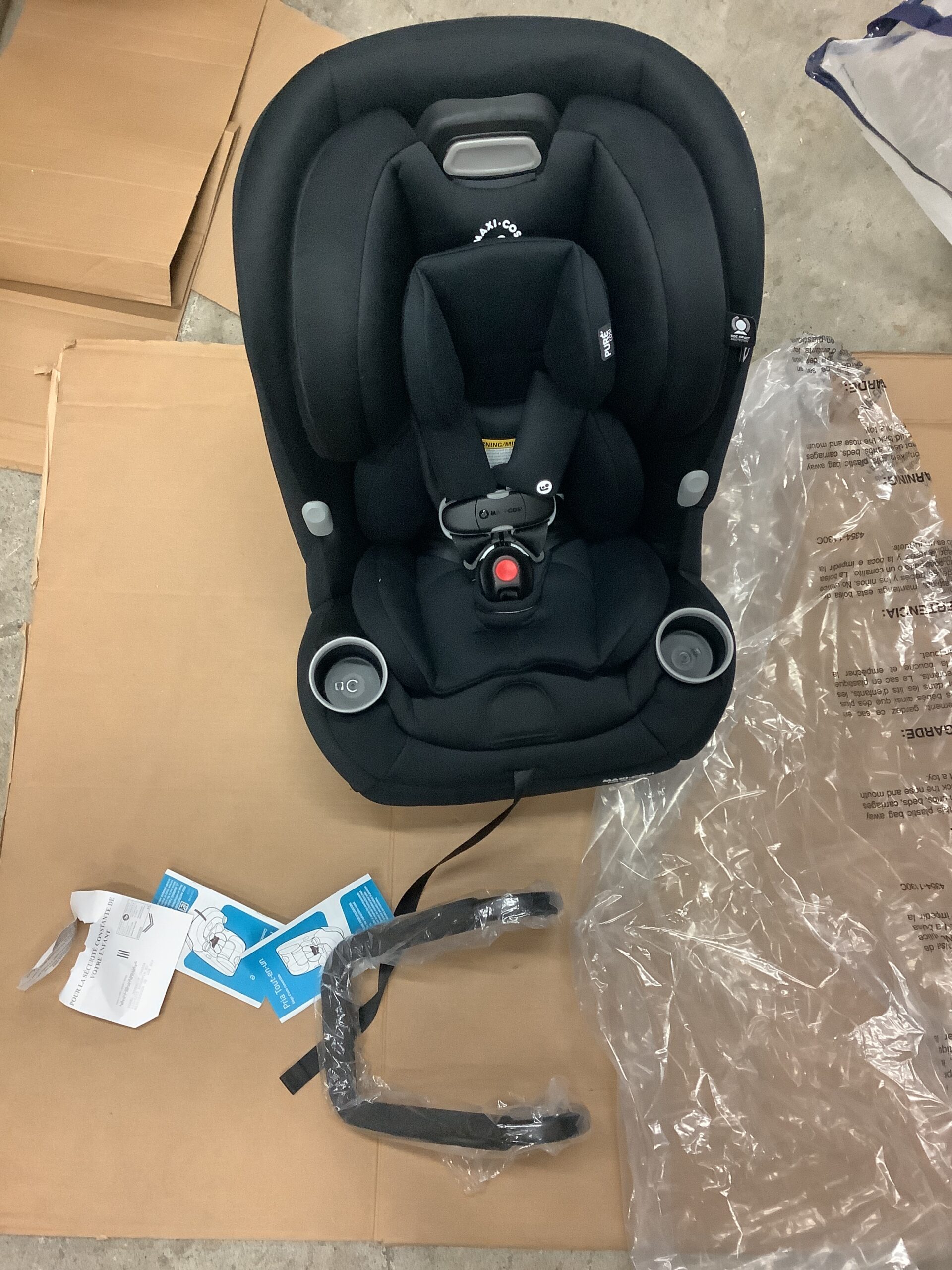 Maxi-Cosi convertible car seat in authentic black