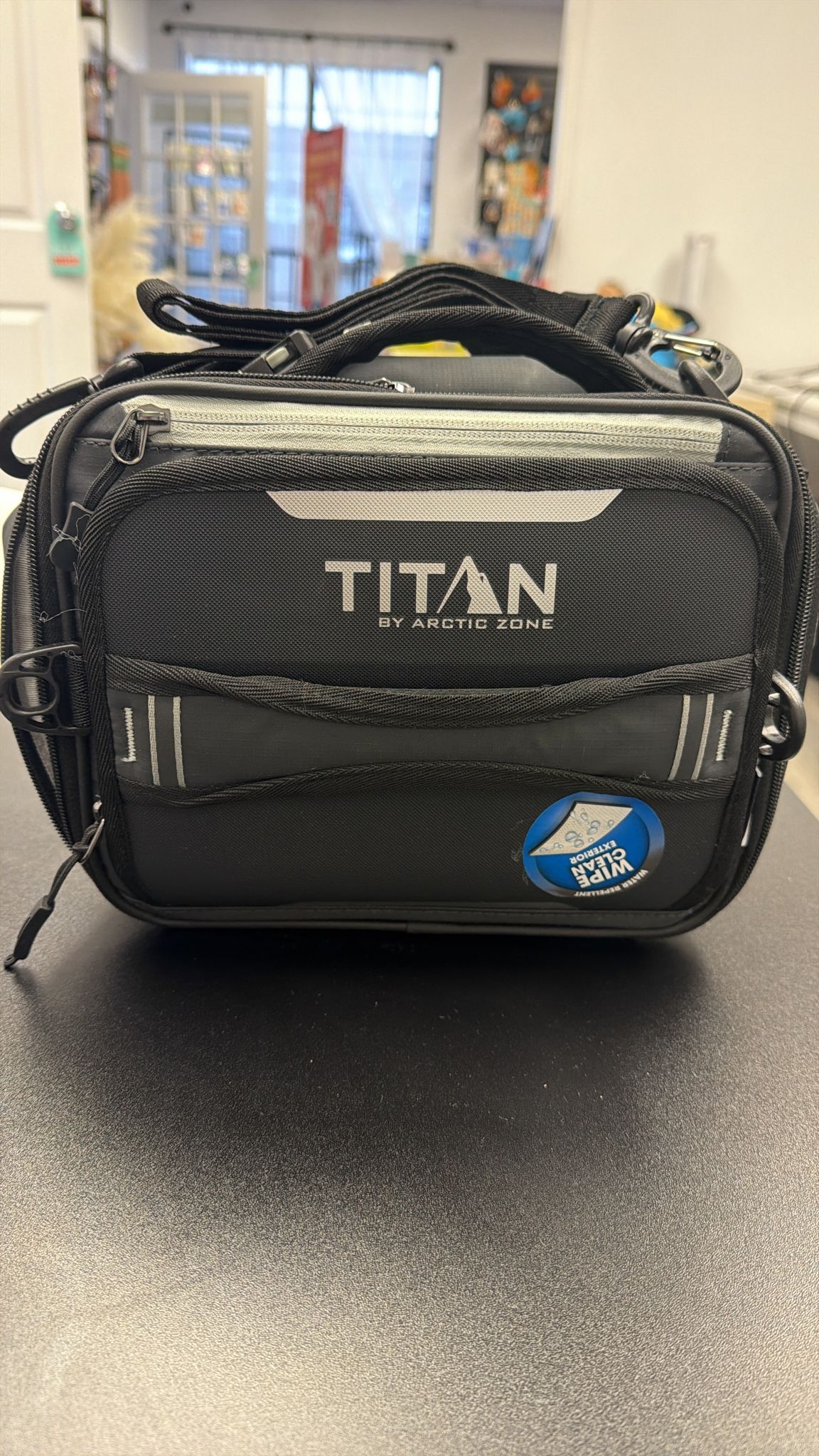 Arctic Zone eva molded lunch box in black and silver