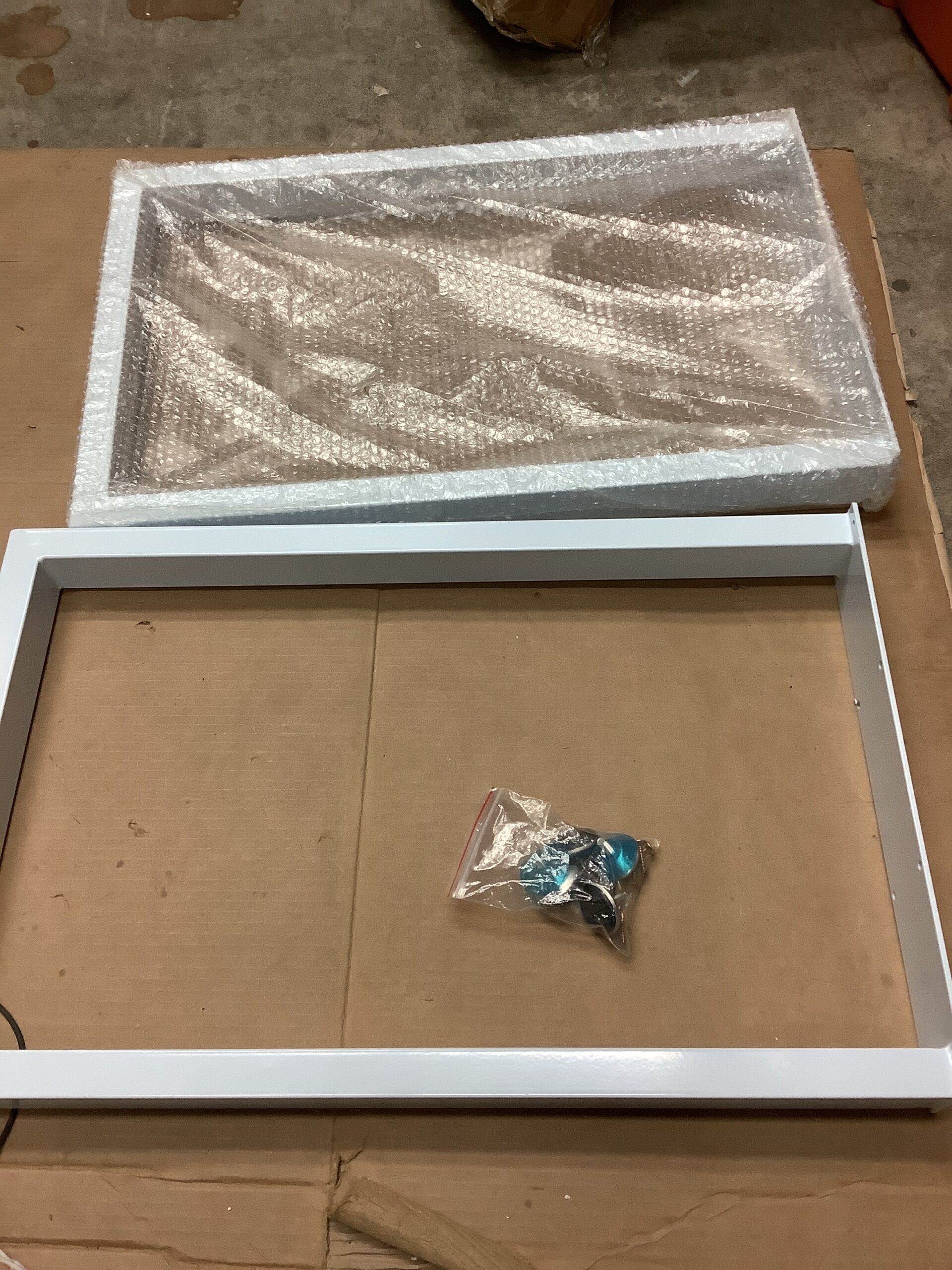 iWEDN table legs in white finish for dining and office furniture