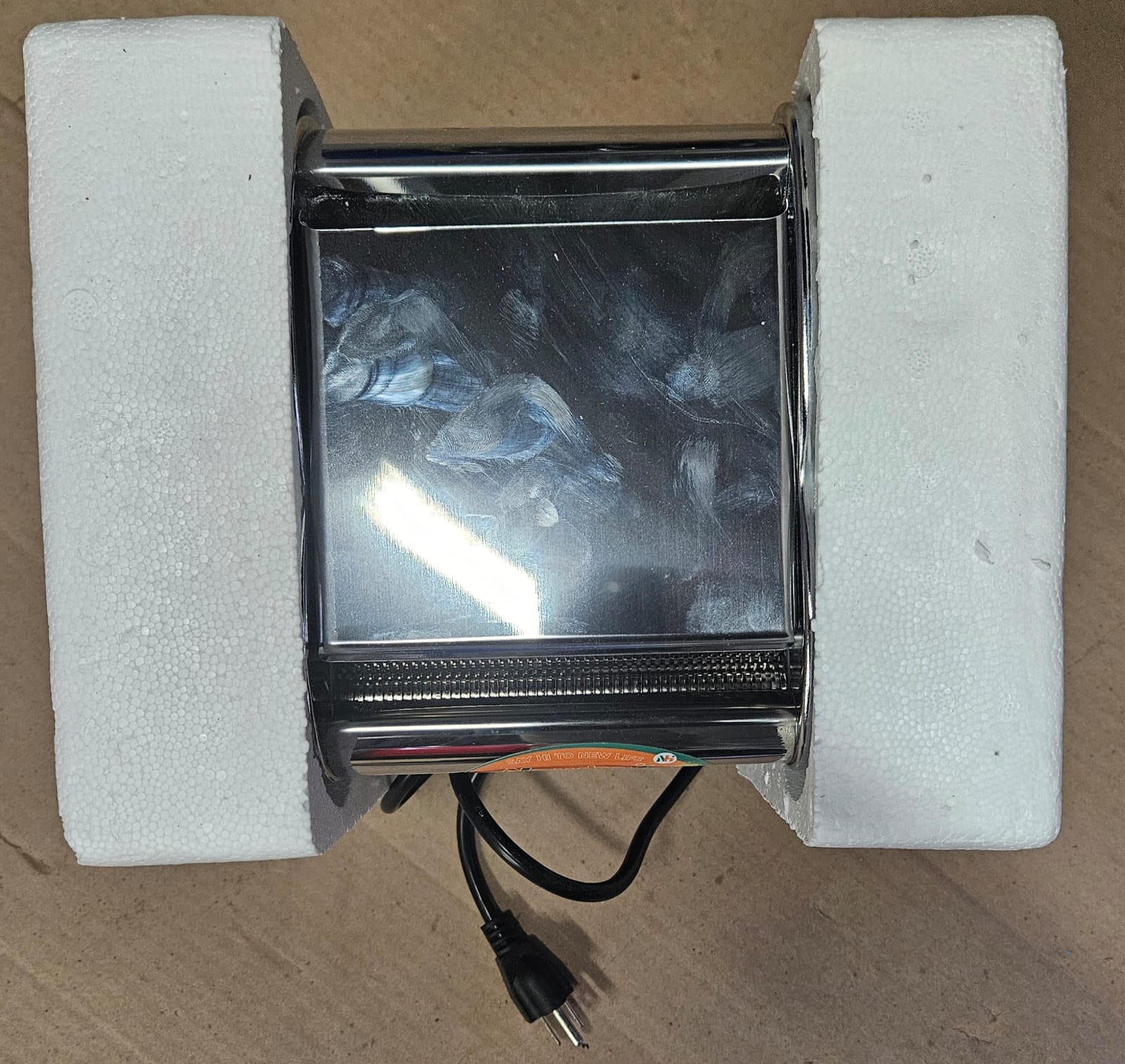 Newhai electric pasta maker in stainless steel finish for homemade noodles