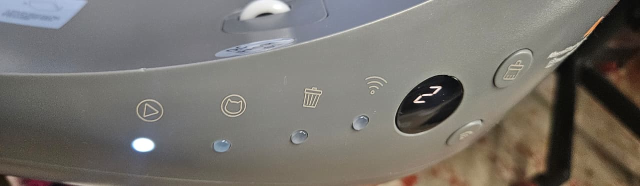 self cleaning litter box in modern design with safety sensors