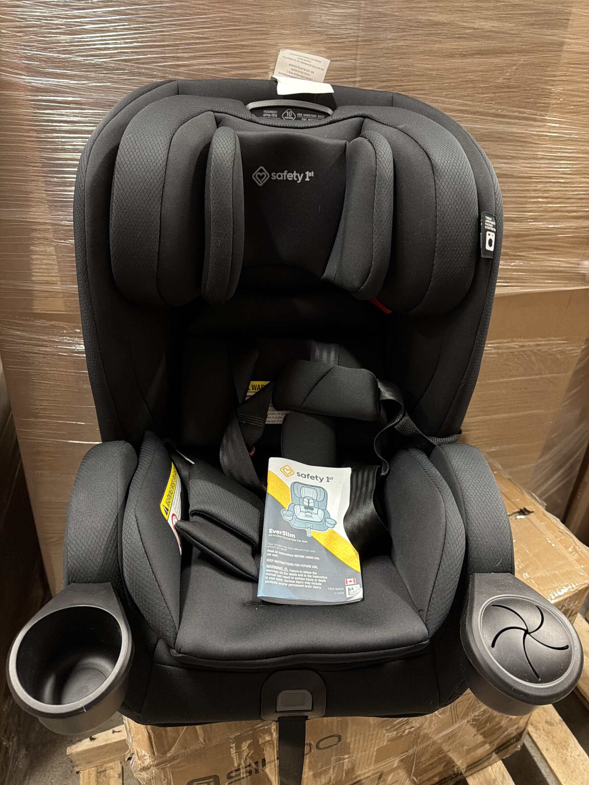 Safety 1st convertible car seat in hexagon horizon pattern
