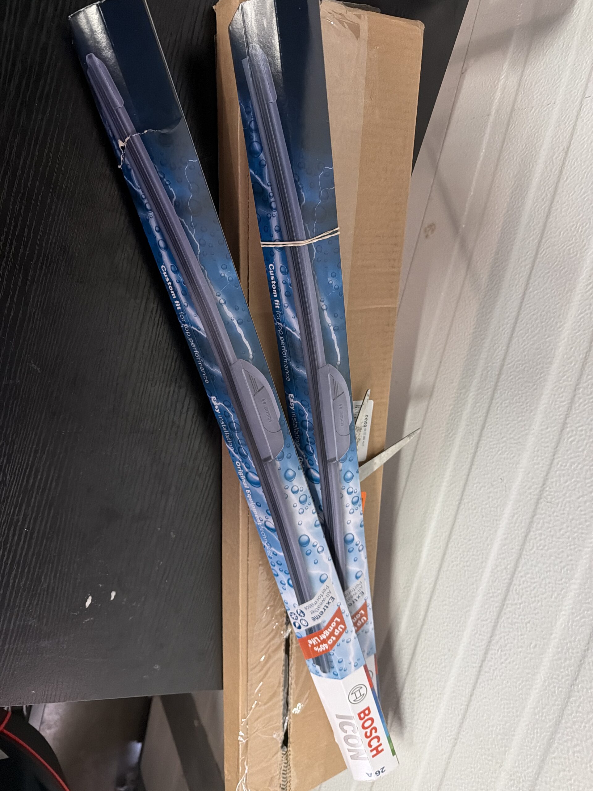 BOSCH beam wiper blades set for driver and passenger side