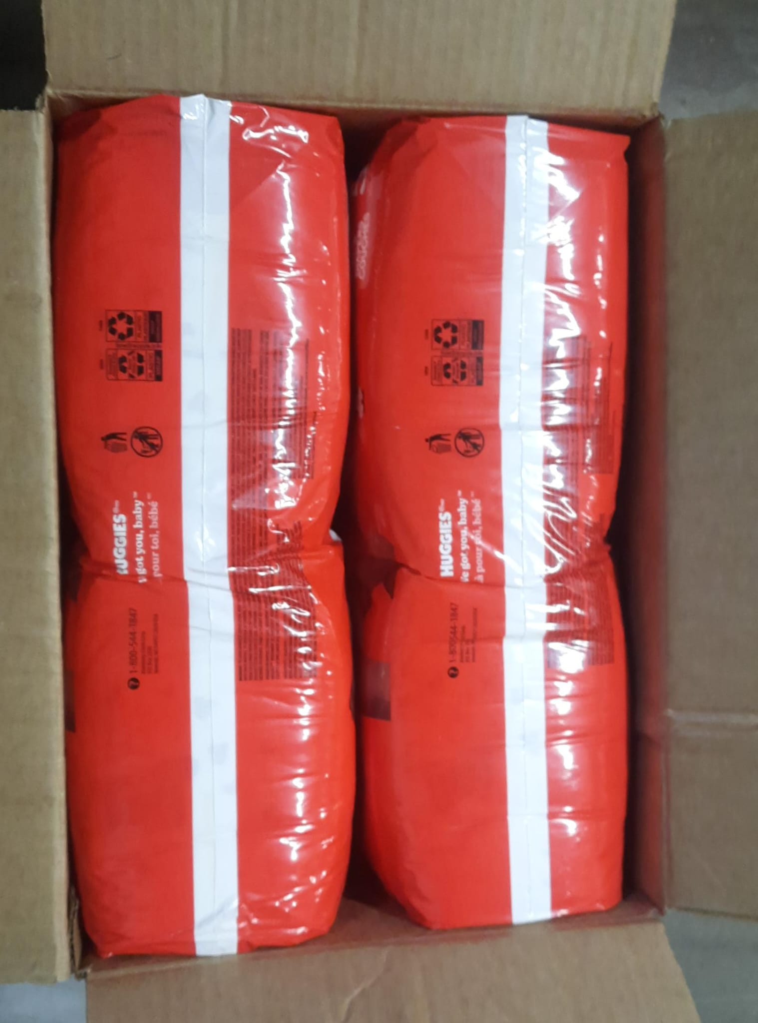 Huggies baby diapers size 5 with 360-degree waistband close-up