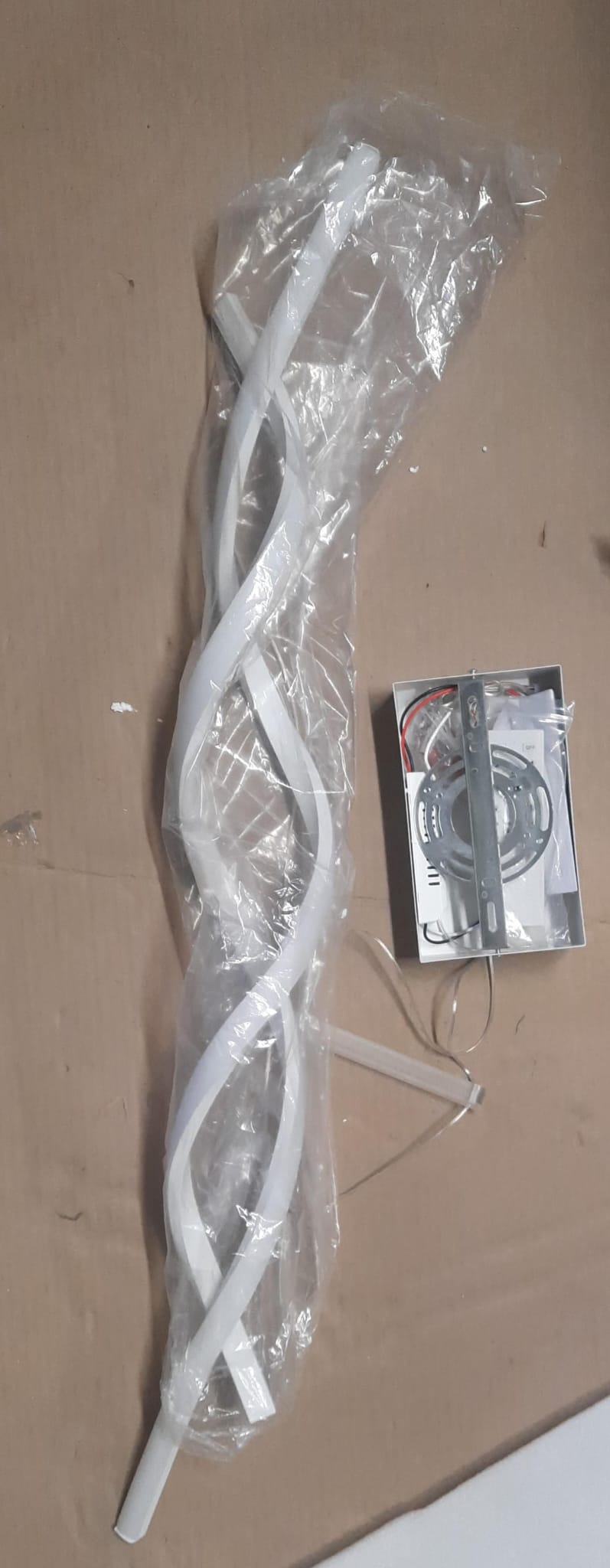 Jaycomey dimmable led chandelier in modern wave shape design