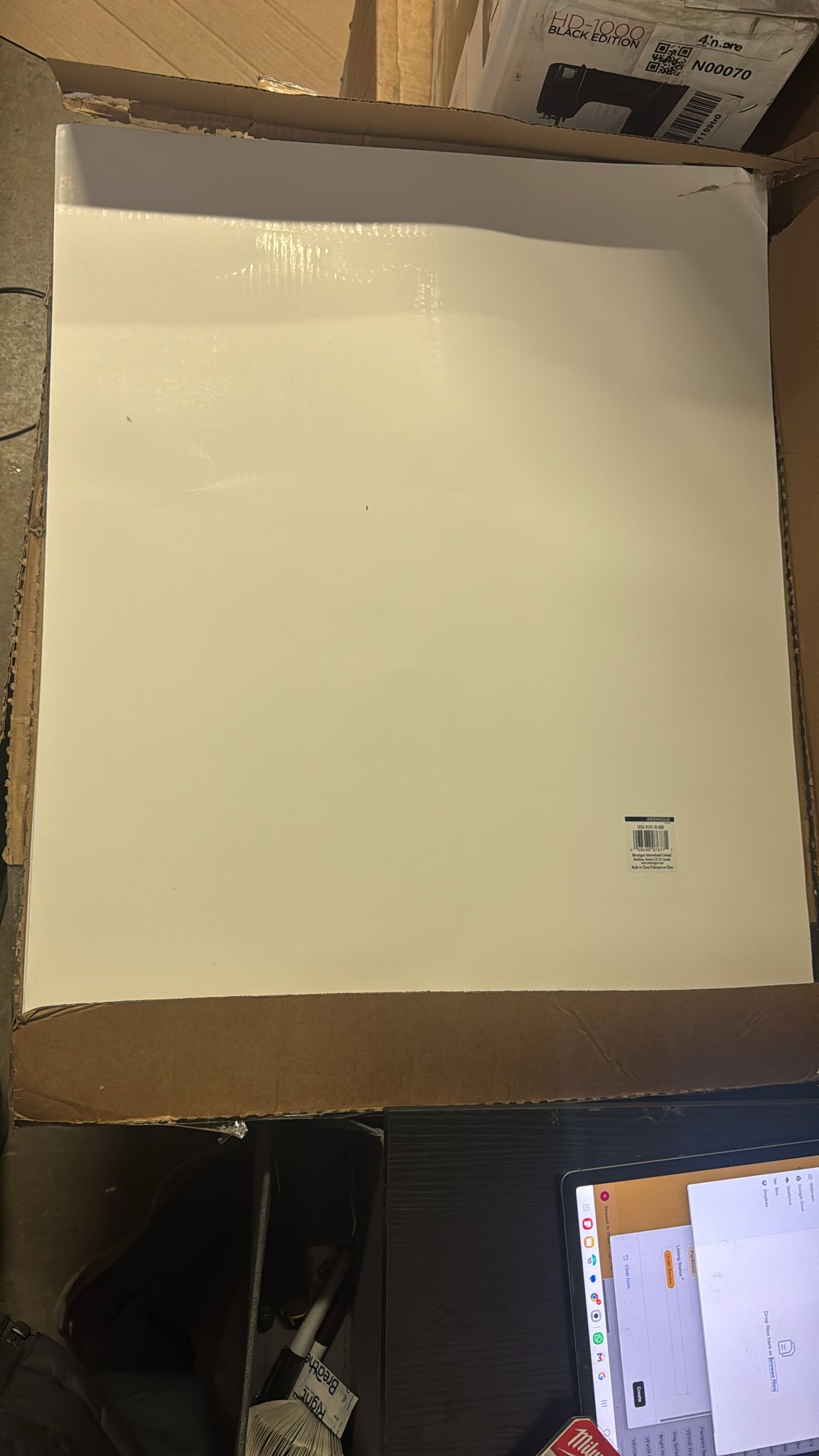Merangue bristol poster boards in white for drawing and sketching
