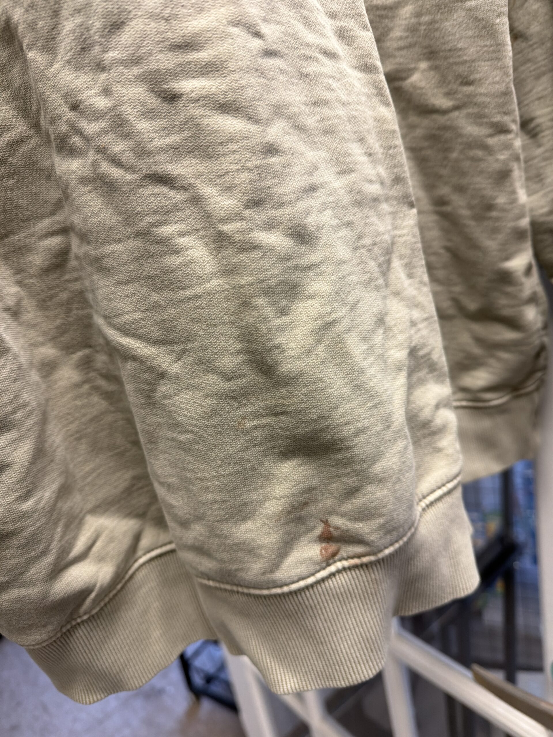 Carhartt relaxed fit midweight sweatshirt in greige colour with crewneck and pocket