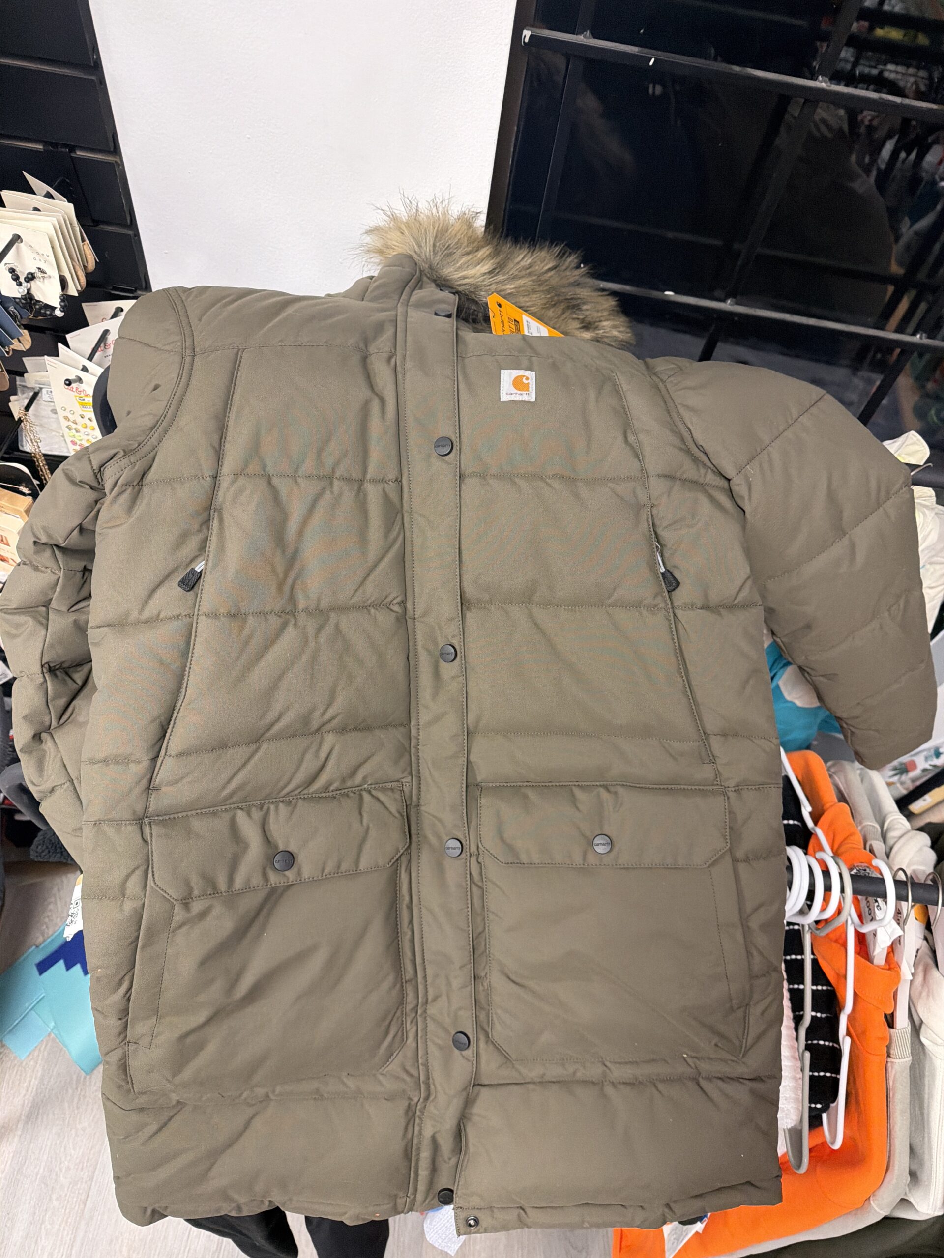Carhartt insulated coat in relaxed fit for everyday warmth and comfort