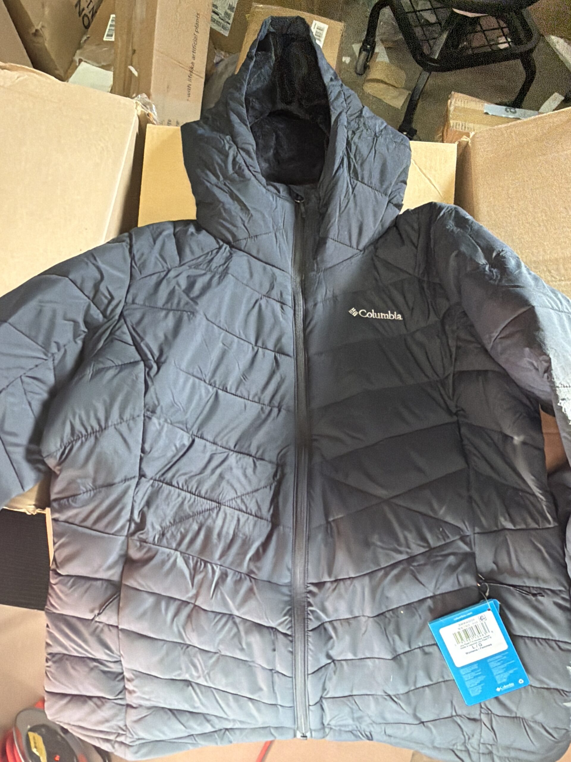 Columbia hooded jacket in black and large size for women