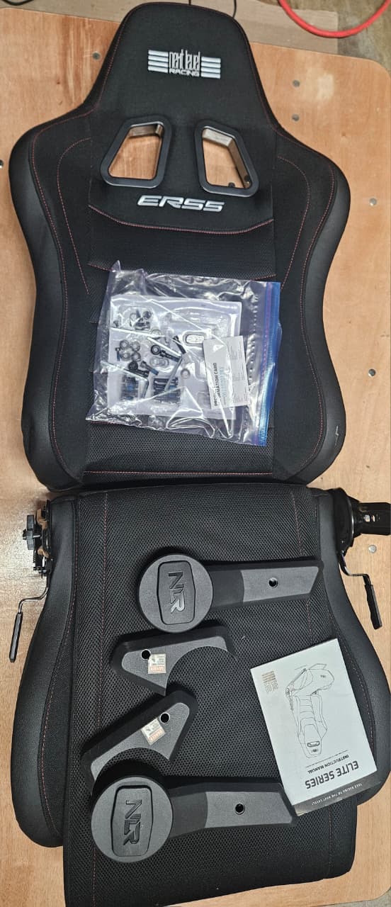 Next Level Racing reclining racing seat with fabric and SIMAERO mesh edition