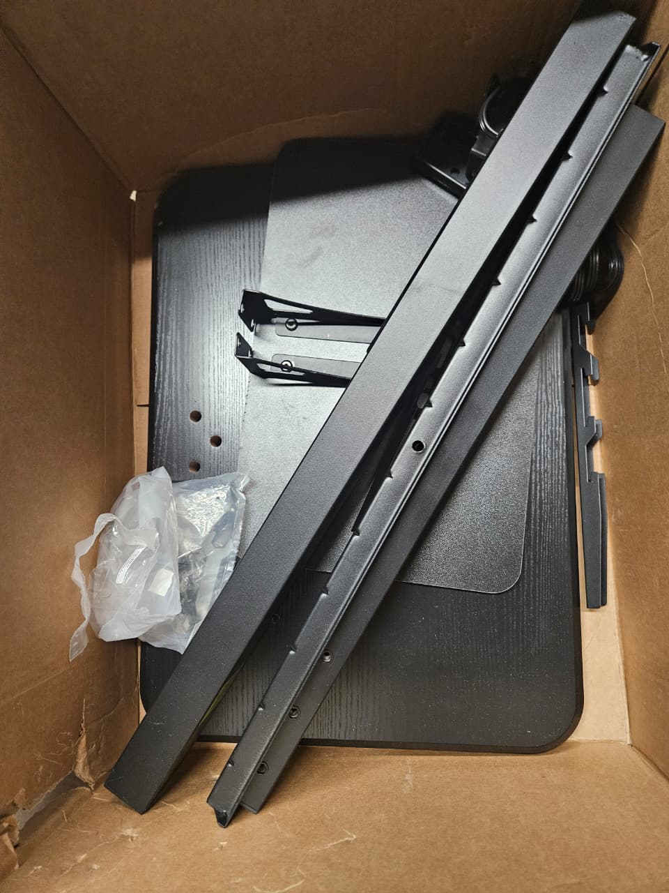 PERLESMITH tv stand with power outlet in black with adjustable mount