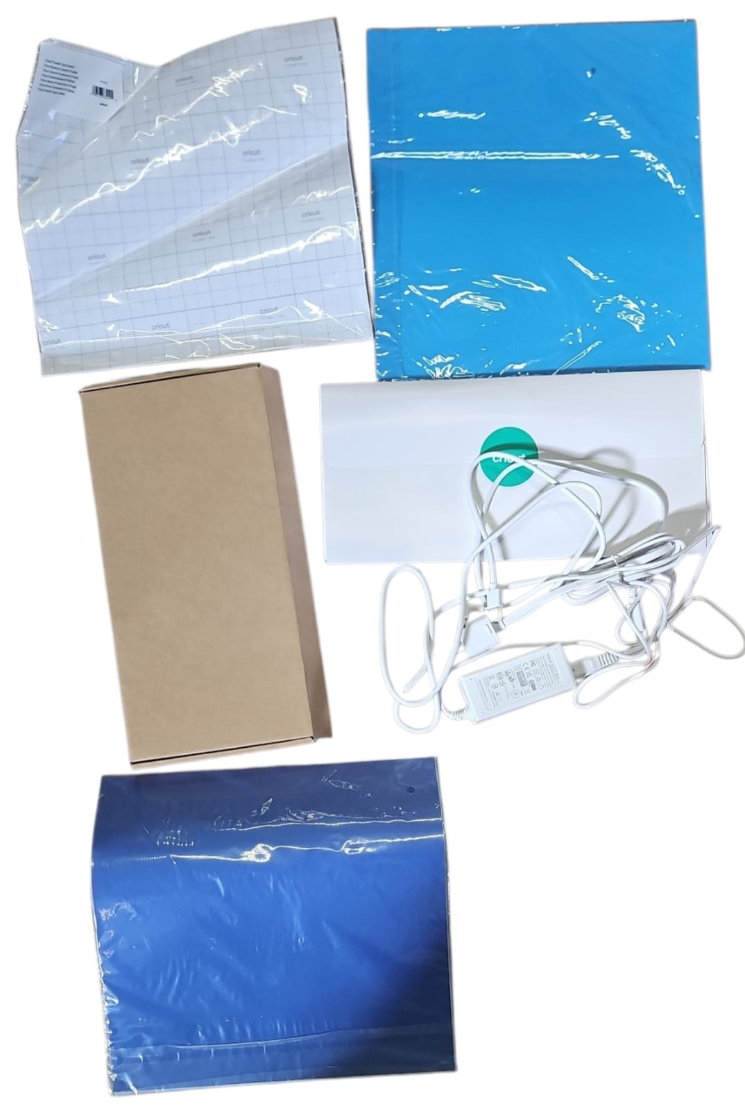 Cricut smart cutting machine in seashell colour with engagement bundle accessories