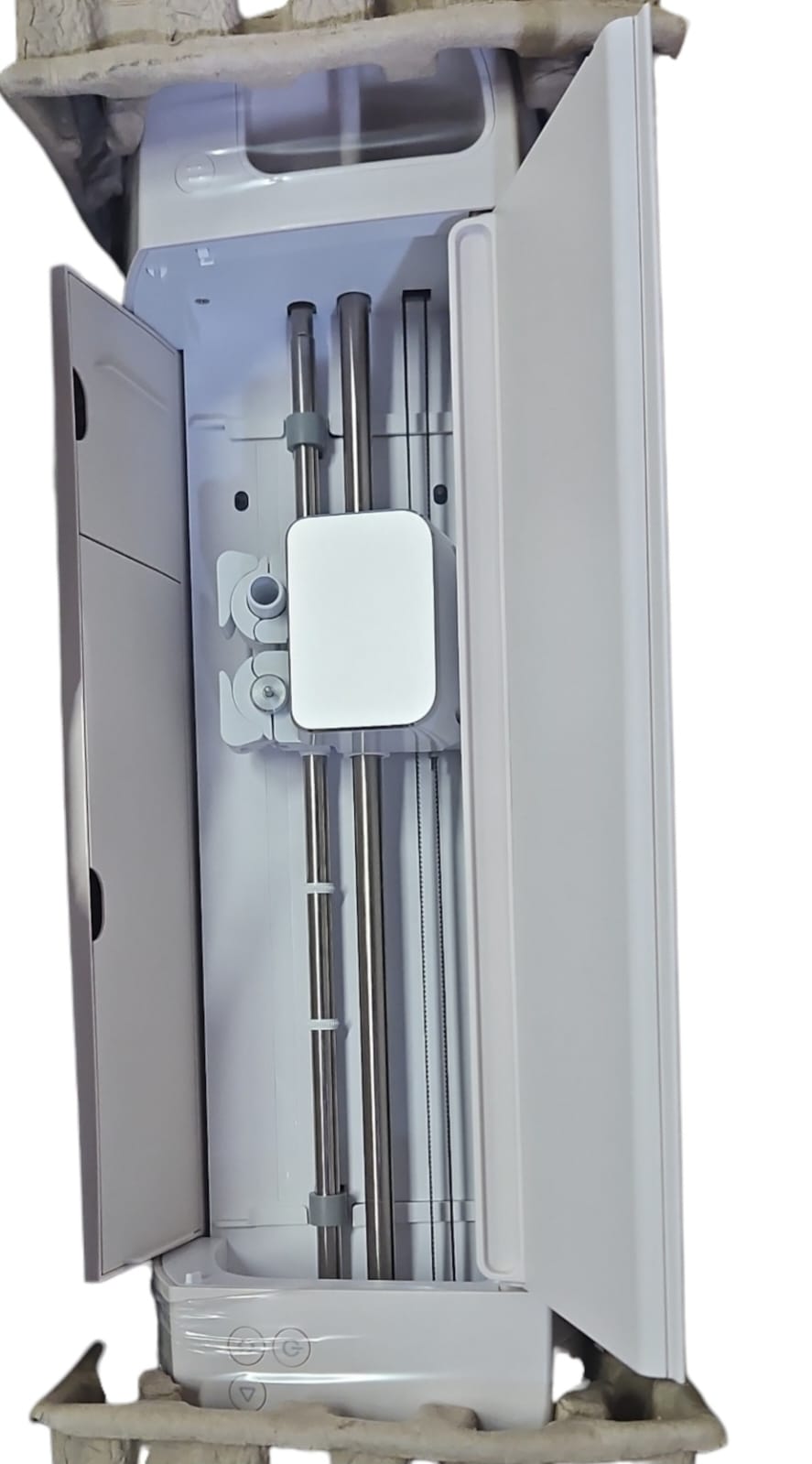 Cricut smart cutting machine in seashell colour with engagement bundle accessories