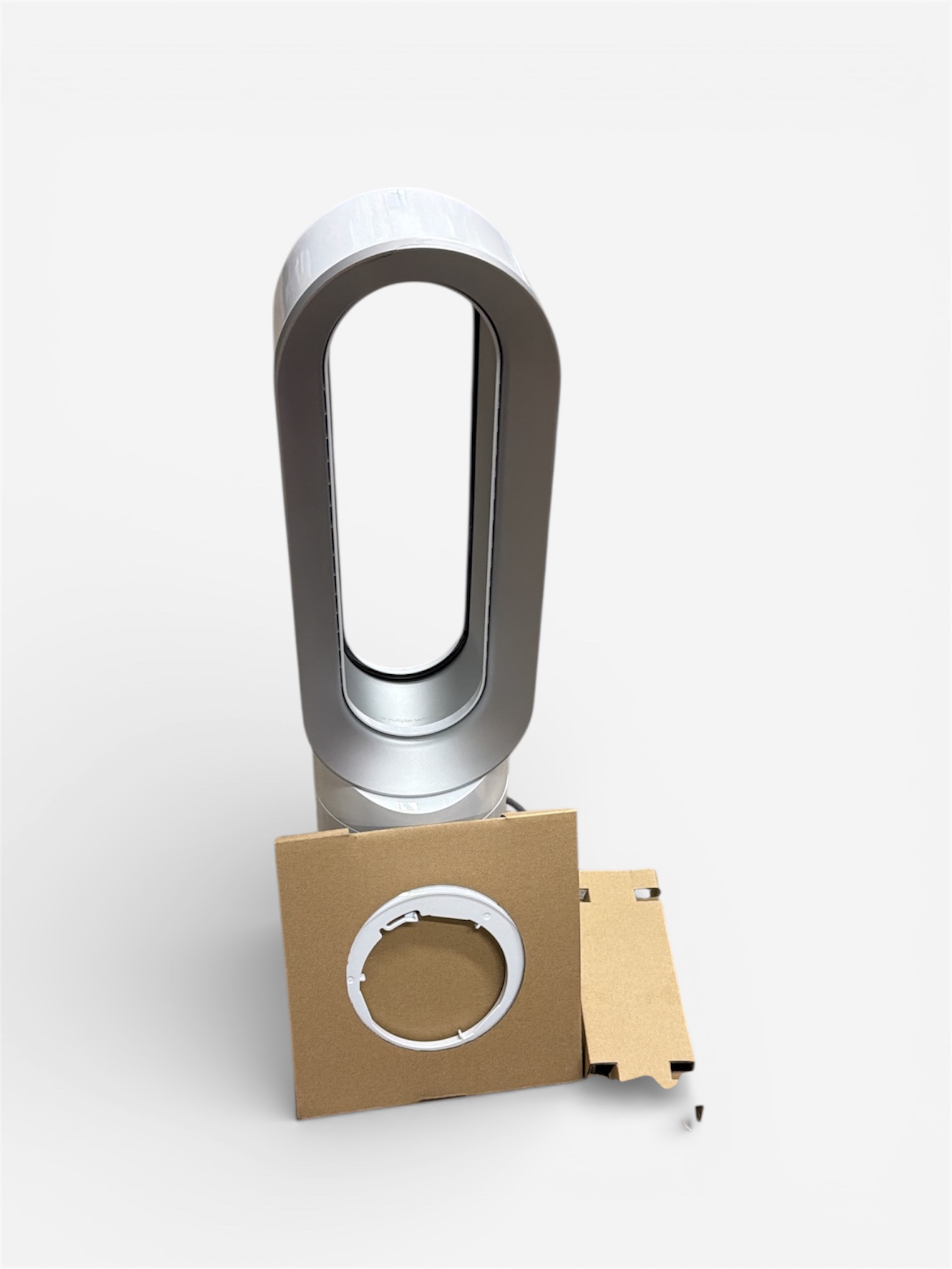 Dyson hot cool fan heater in white for efficient home heating and cooling