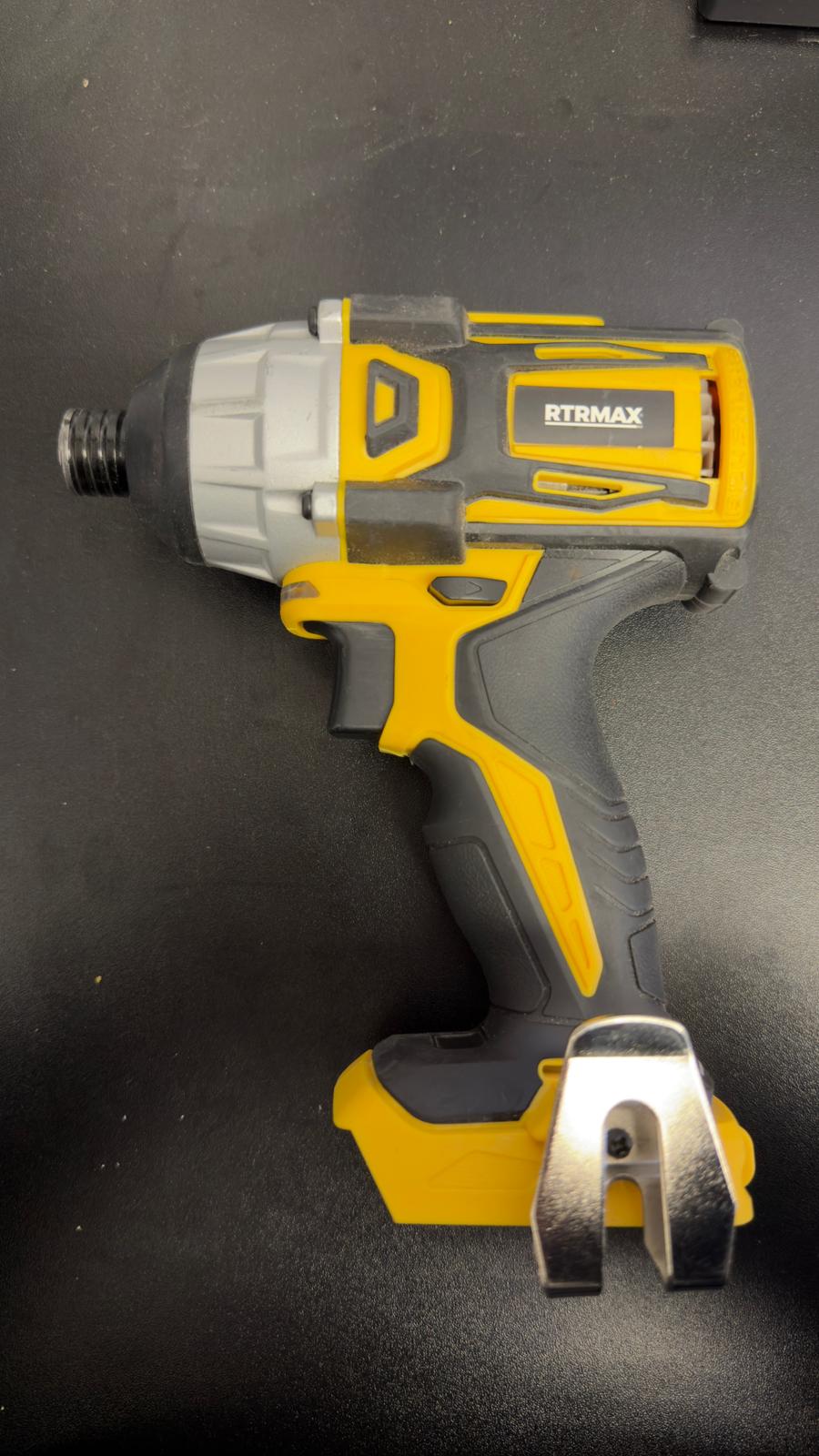 Cordless impact driver brushless motor in ergonomic design