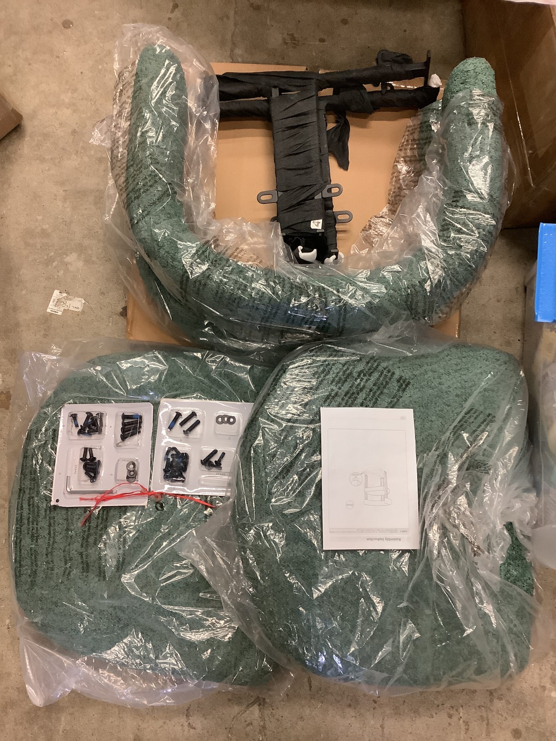 Farini solid wood parsons chair in green velvet upholstery