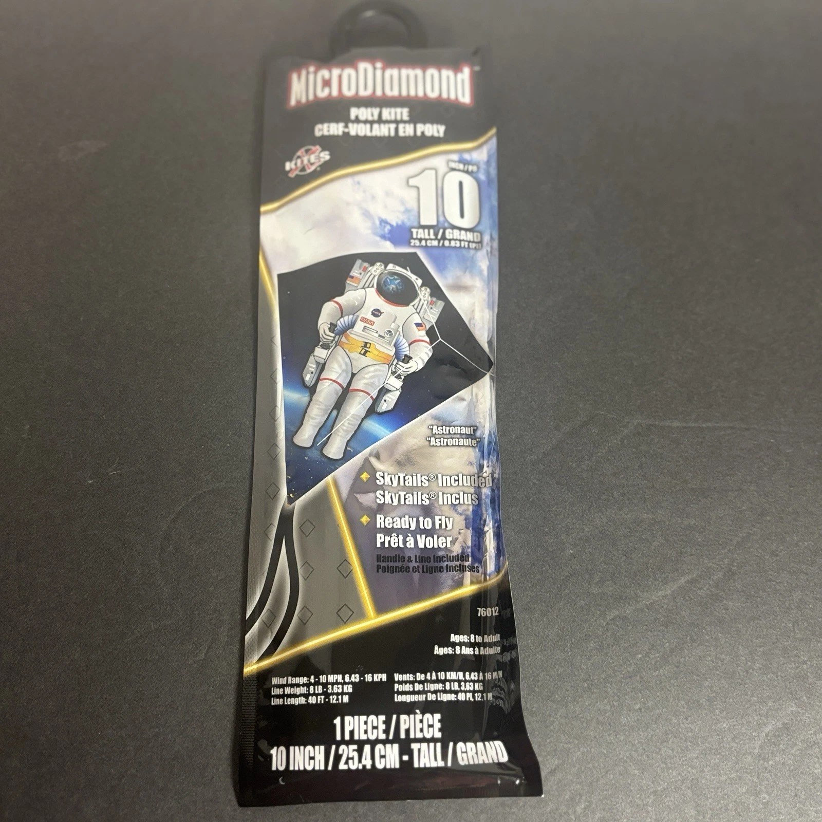 Microdiamond poly kite in bright colors with Skytails